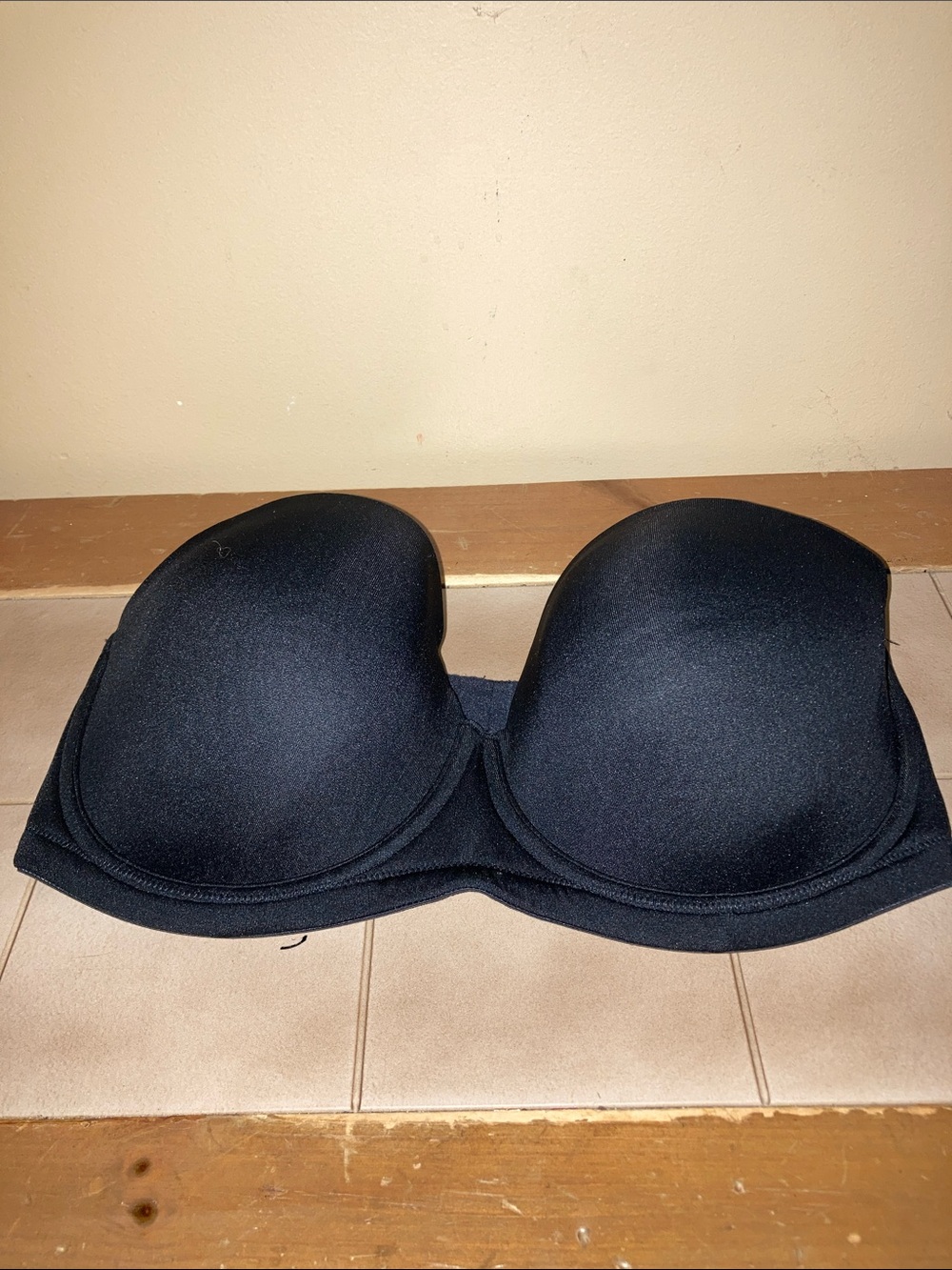 Wacoal Strapless Black Bra 38DDD